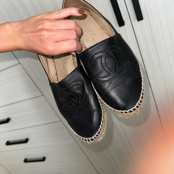 Size 36 leather Chanel espadrilles - Picture 2 of 7